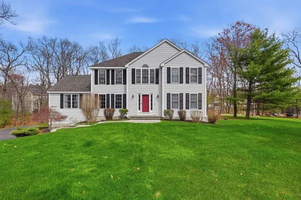 $1,050,000 | 14 Buckhide Road, Windham, NH 03087
