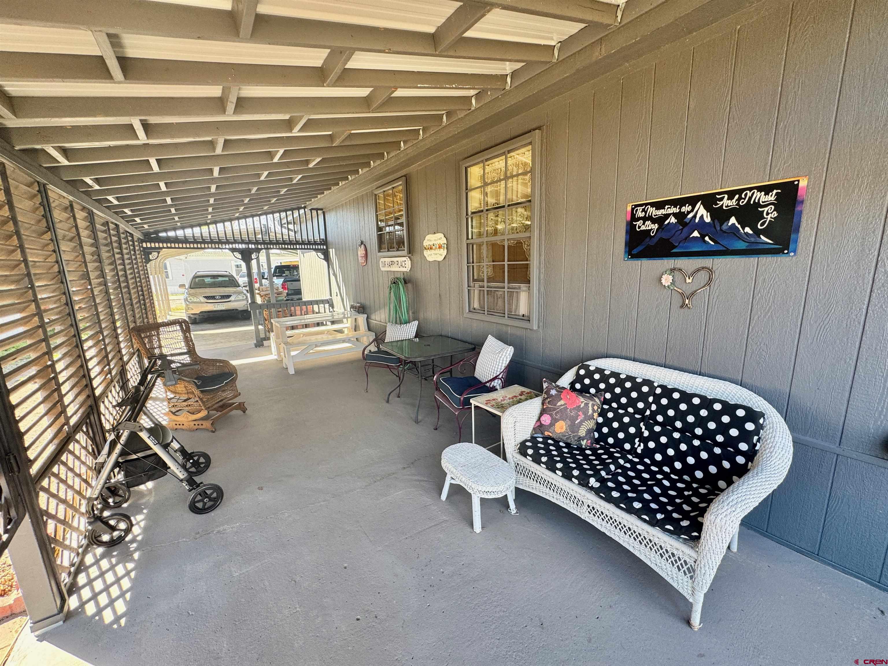 20020 Kenosha Road Austin, CO 81410 - Photo 30 of 40 a living room with furniture