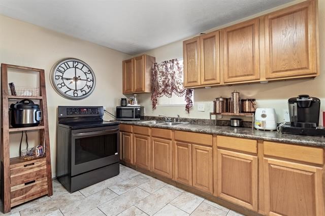 8155 San Diego Street Beaumont, TX 77708 - Photo 4 of 21