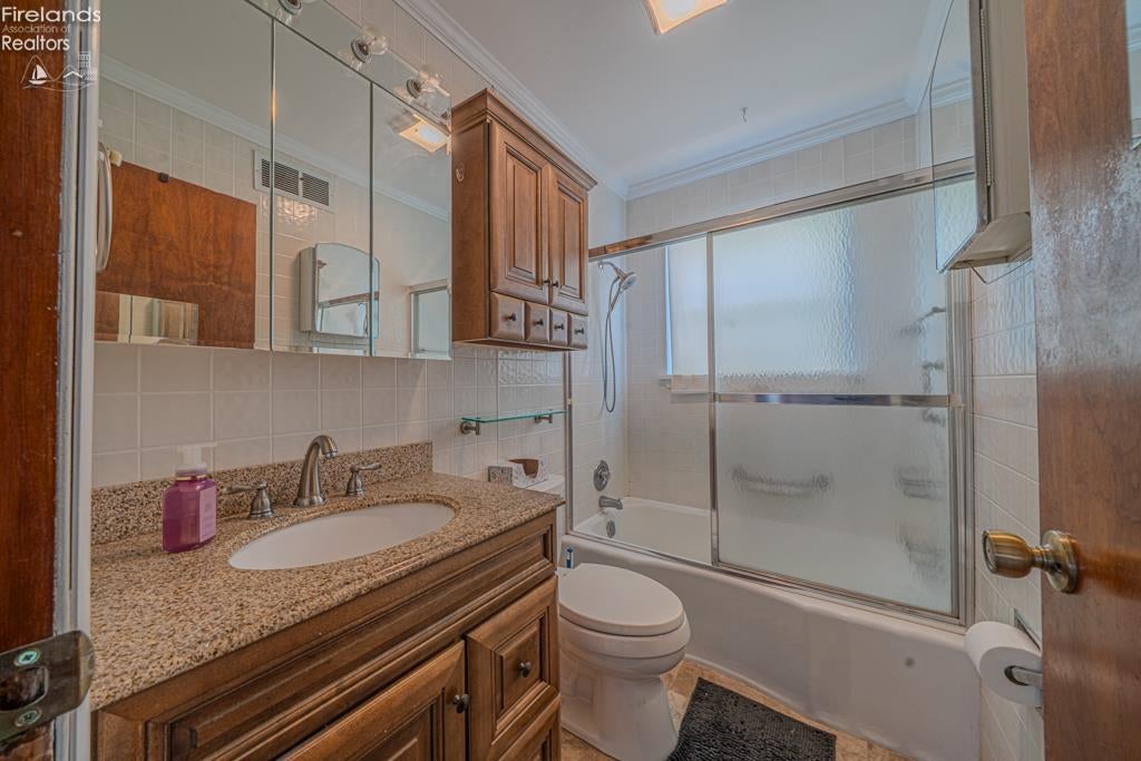 4551 West Harbor Road Port Clinton, OH 43452 - Photo 9 of 15 Gallery Image 9