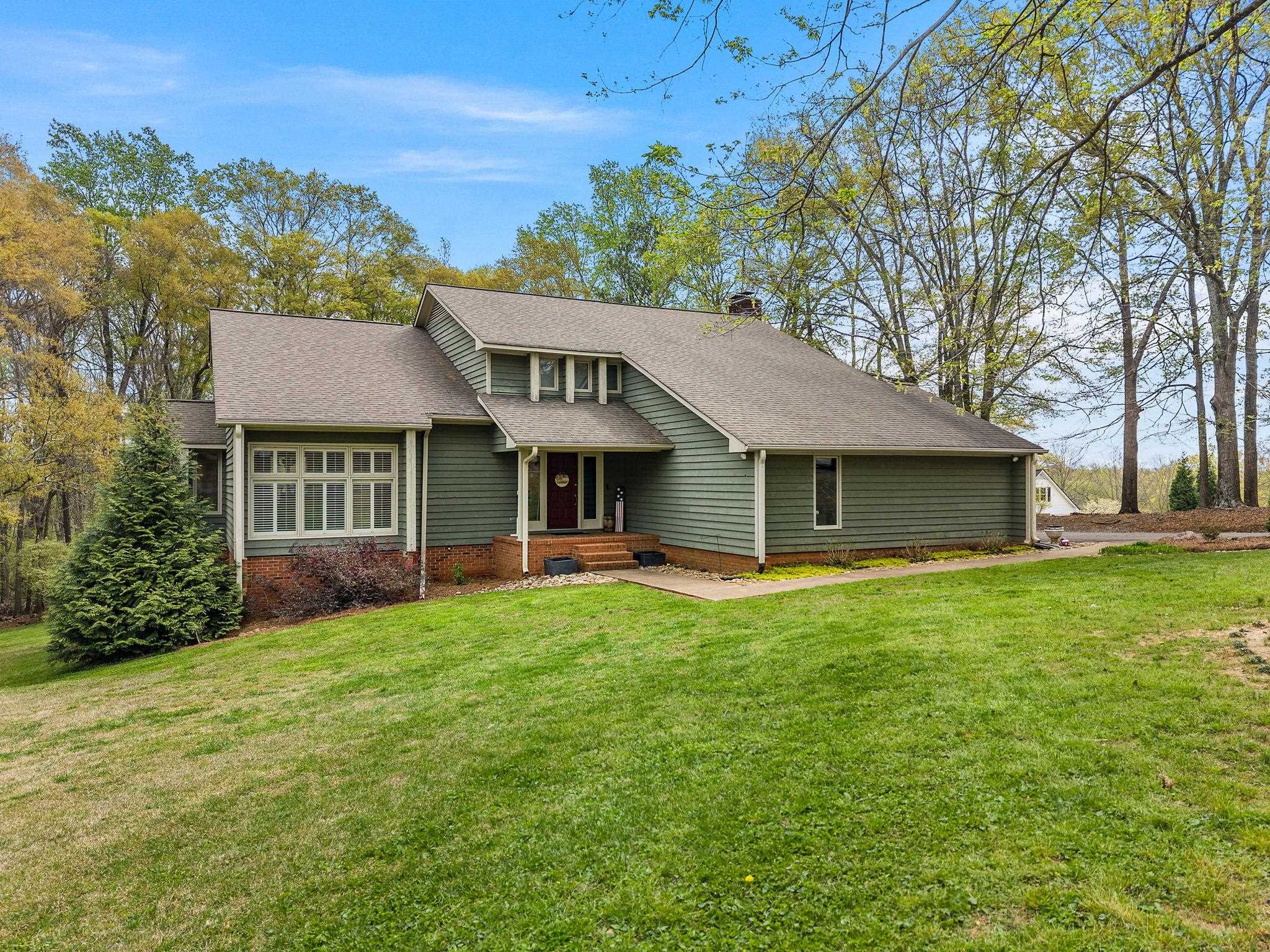 131 Riveredge Drive Moore, SC 29369 - Photo 1 of 45