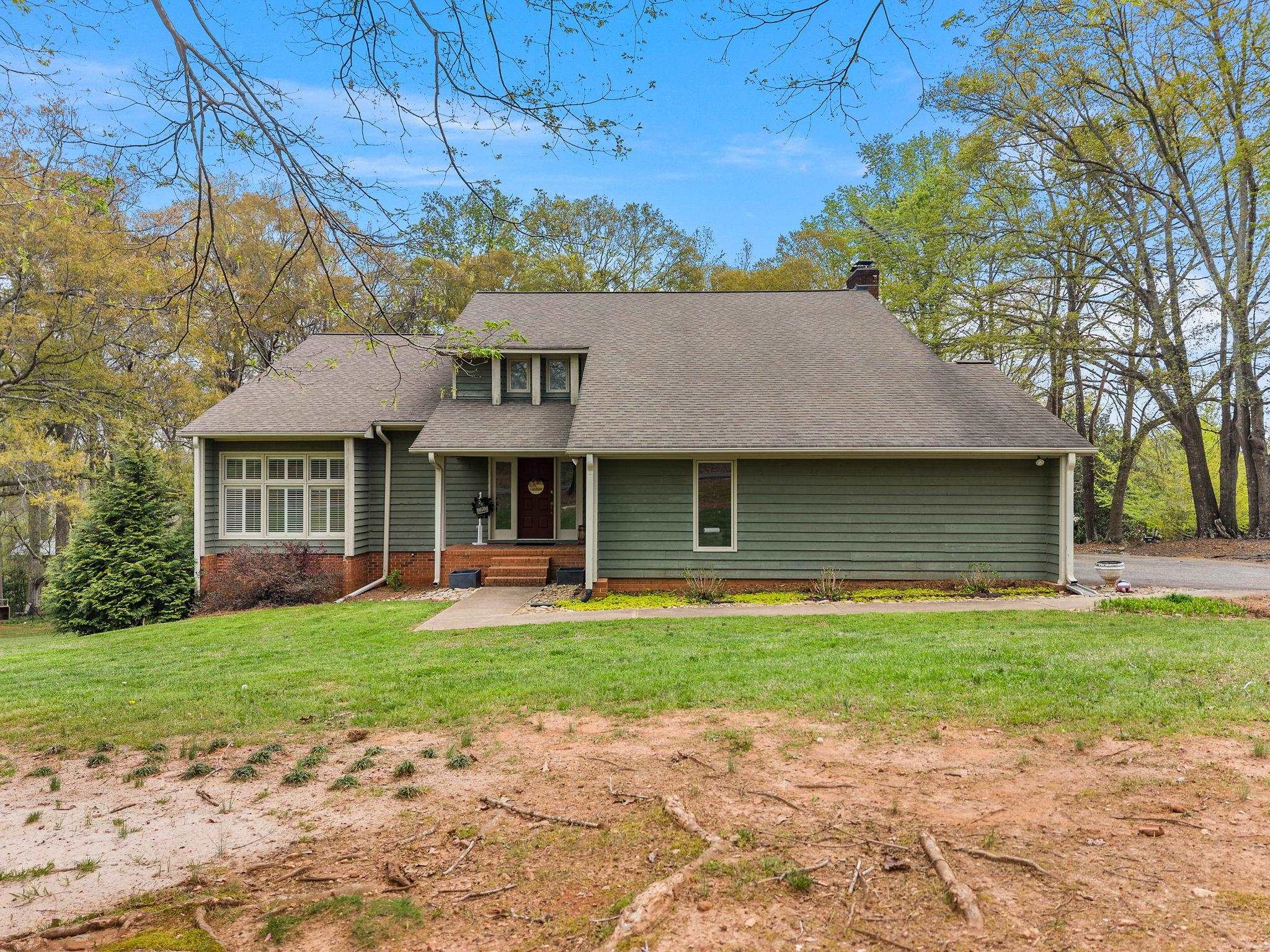131 Riveredge Drive Moore, SC 29369 - Photo 2 of 45