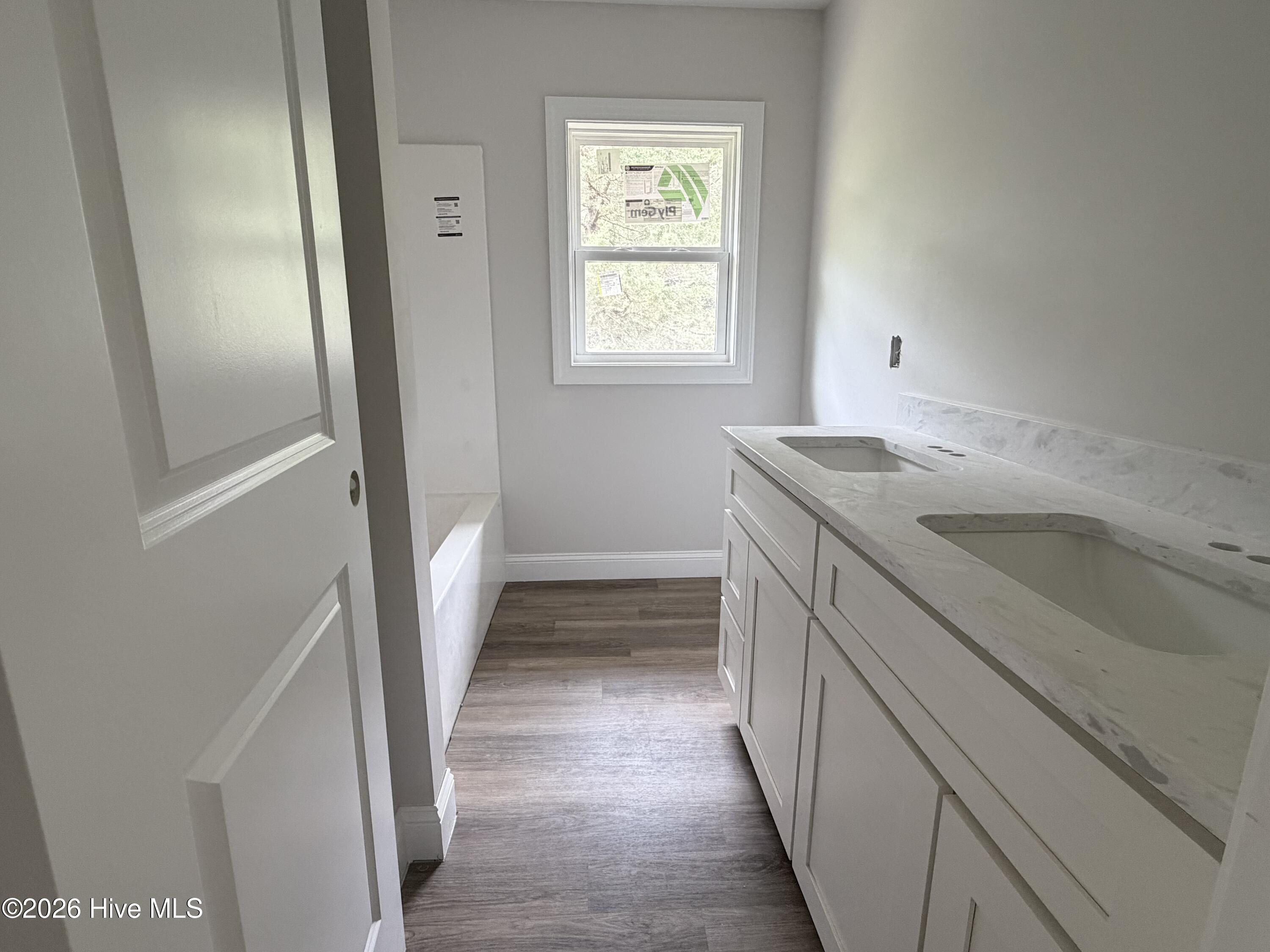400 Eagle Springs Road Eagle Springs, NC 27242 - Photo 17 of 17 Full Bathroom