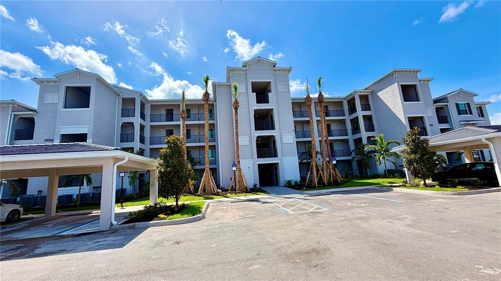 19116 Scallop Loop, Unit 104 Lakewood Ranch, FL 34211 - Photo 1 of 15