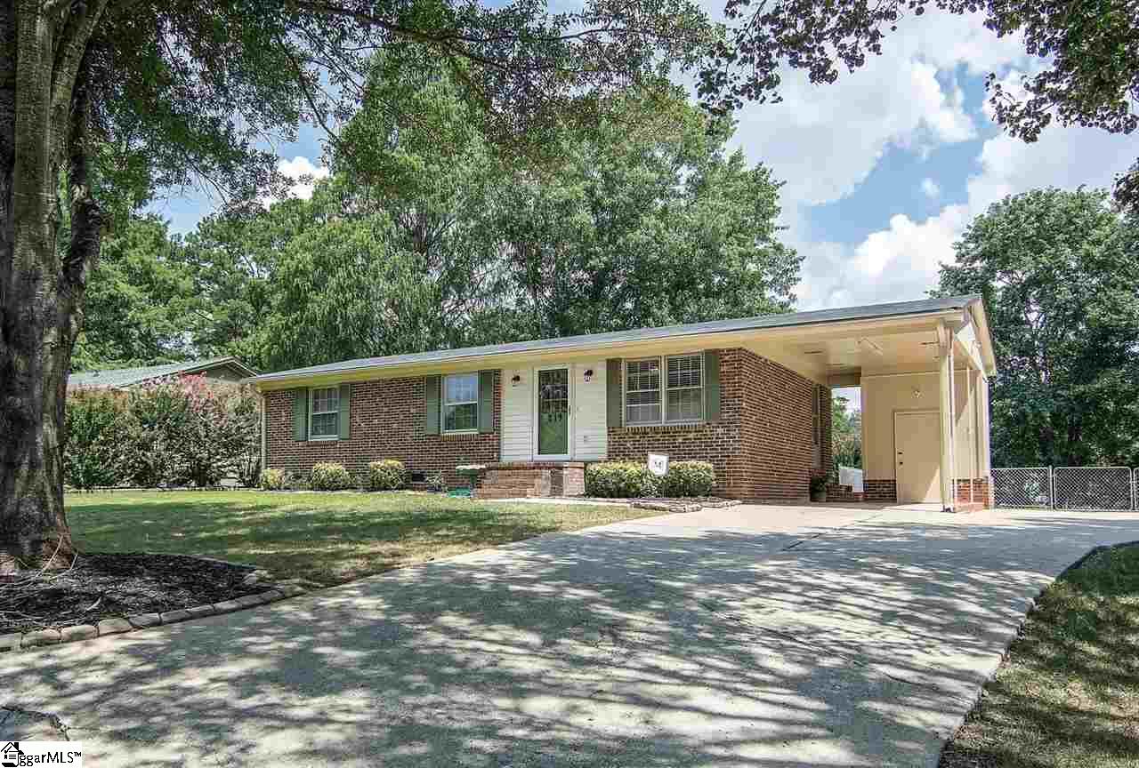 219 Brookmere Road Simpsonville, SC 29681 - Photo 1 of 26 Gallery Image 1