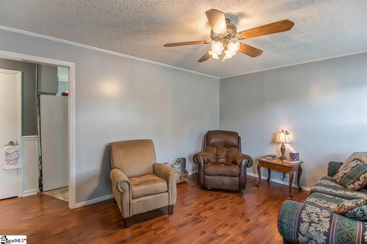 219 Brookmere Road Simpsonville, SC 29681 - Photo 3 of 26 Gallery Image 3
