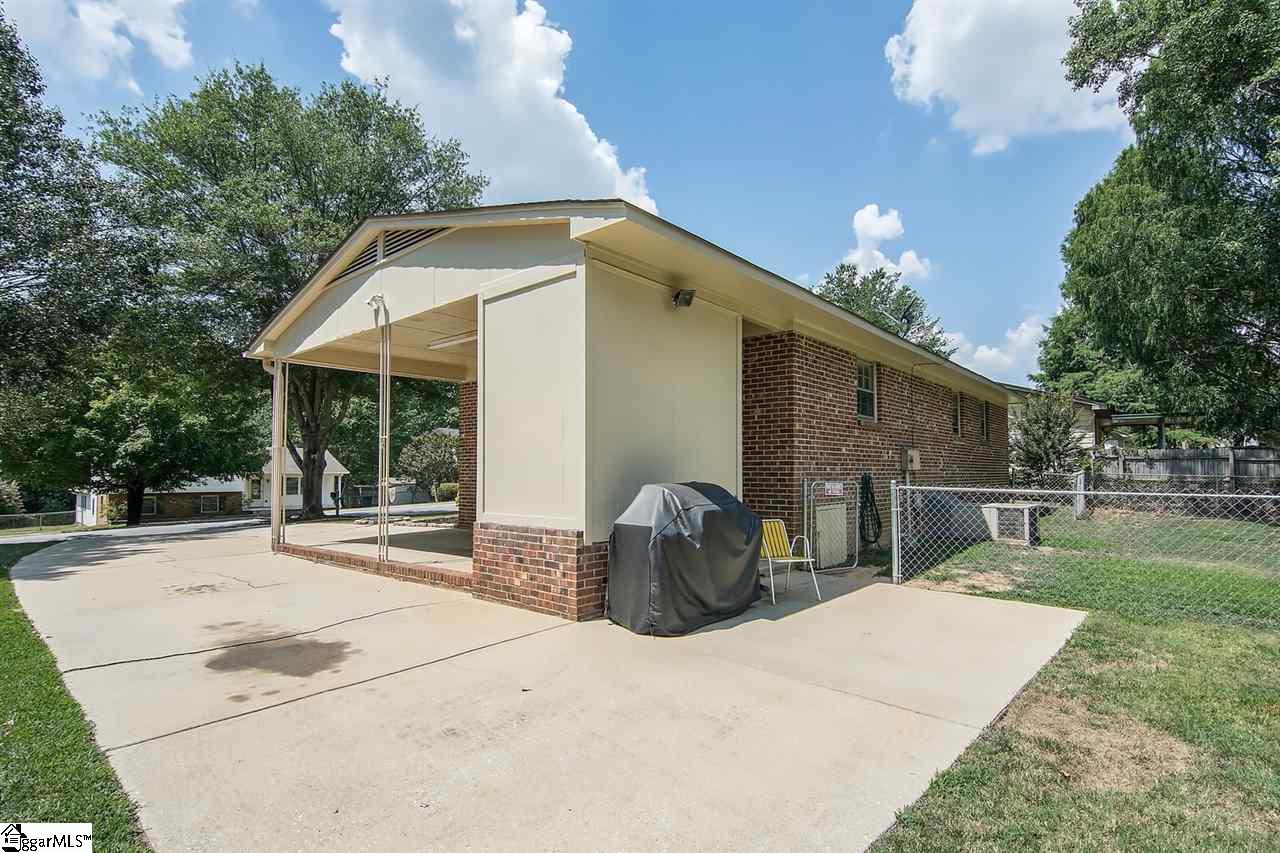 219 Brookmere Road Simpsonville, SC 29681 - Photo 23 of 26 Gallery Image 23