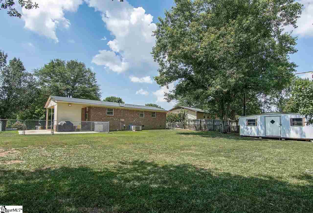 219 Brookmere Road Simpsonville, SC 29681 - Photo 6 of 26 Gallery Image 6