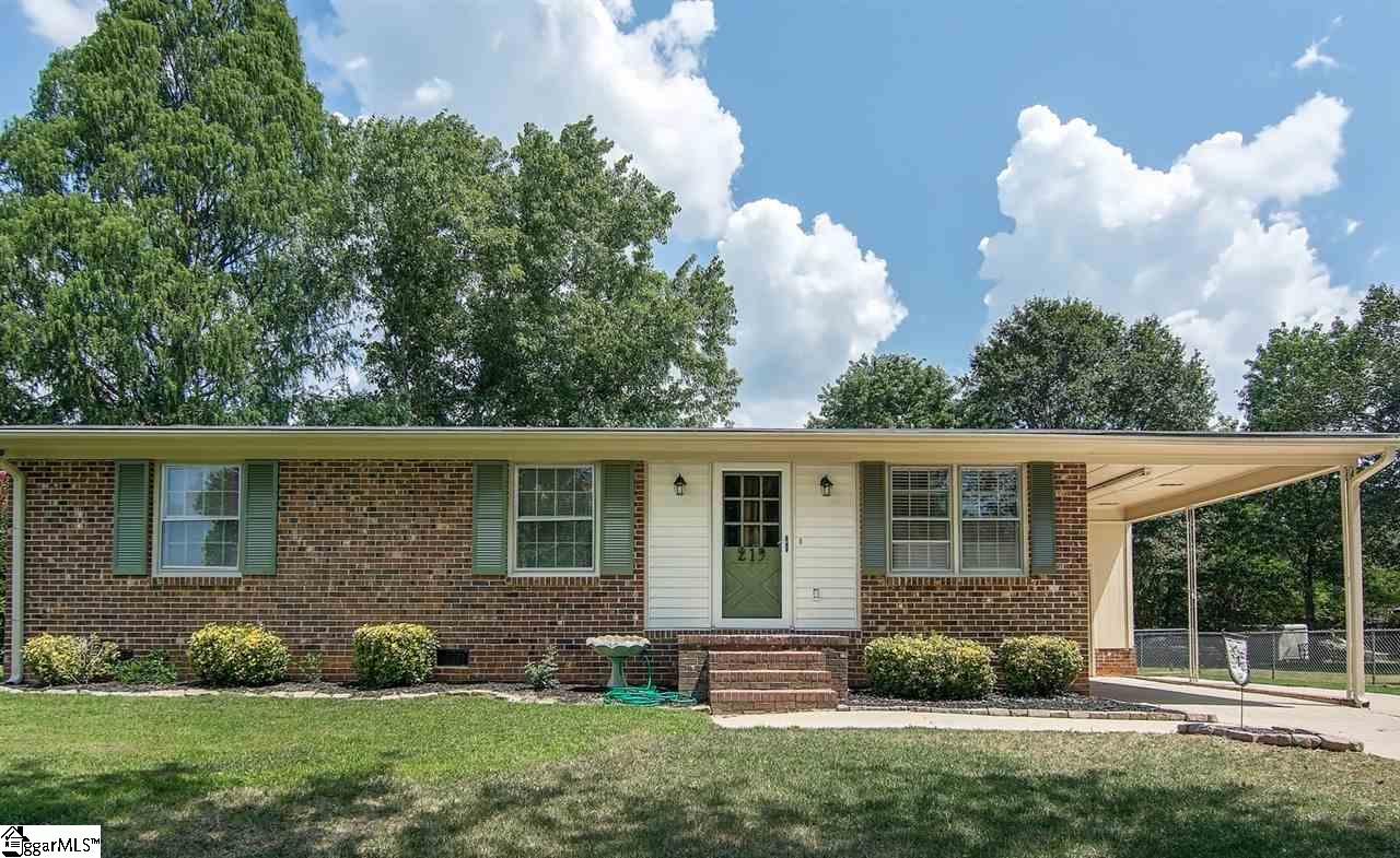 219 Brookmere Road Simpsonville, SC 29681 - Photo 7 of 26 Gallery Image 7