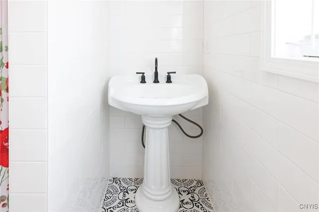 $525,000 | 3781 County Rte 17, Williamstown, NY 13493