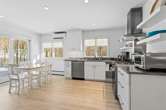 $1,295,000 | 12 Skytop Drive, Katonah, NY 10536