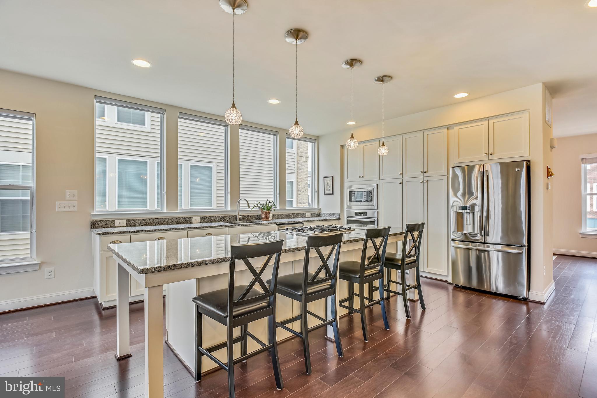 42273 Riggins Ridge Terrace Ashburn, VA 20148 - Photo 11 of 30 Kitchen