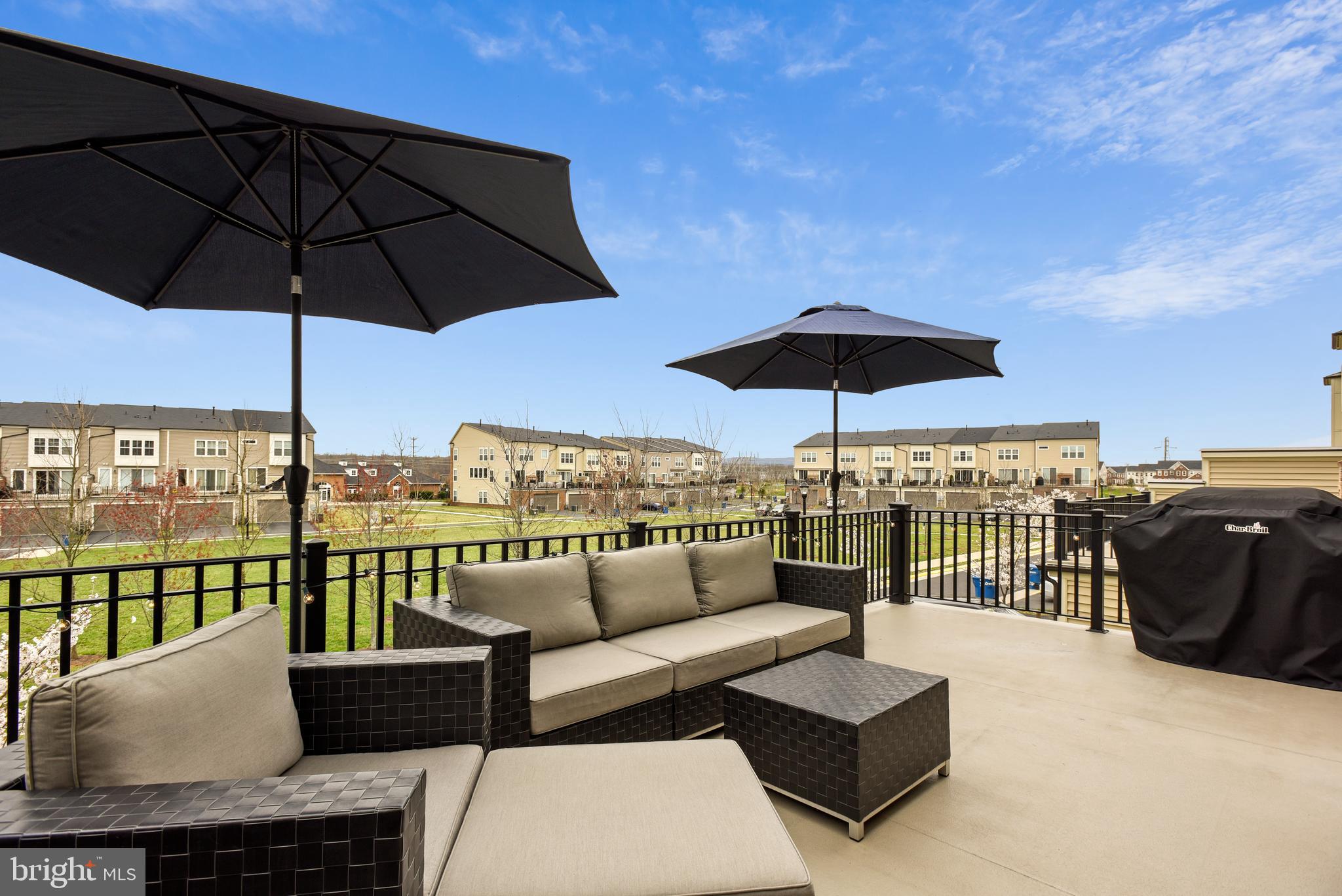 42273 Riggins Ridge Terrace Ashburn, VA 20148 - Photo 27 of 30 Patio/Deck off of Main Level