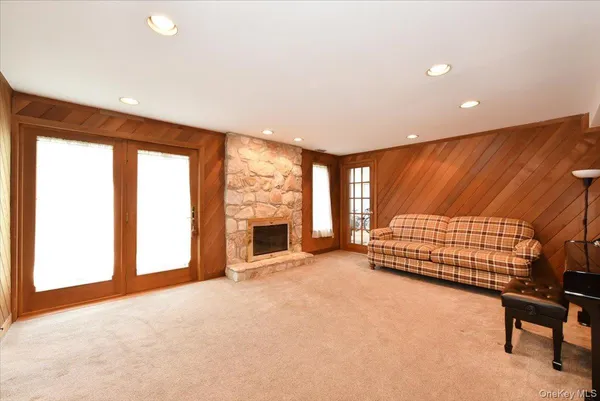 $1,496,000 | 10 Orange Drive, Jericho, NY 11753