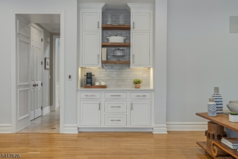 11 Combs Hollow Road Mendham, NJ 07945 - Photo 17 of 50