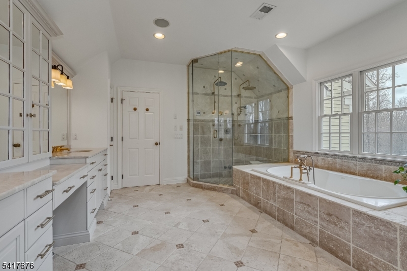 11 Combs Hollow Road Mendham, NJ 07945 - Photo 27 of 50