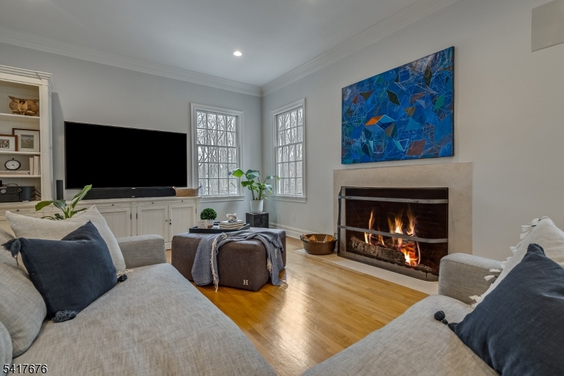 11 Combs Hollow Road Mendham, NJ 07945 - Photo 8 of 50