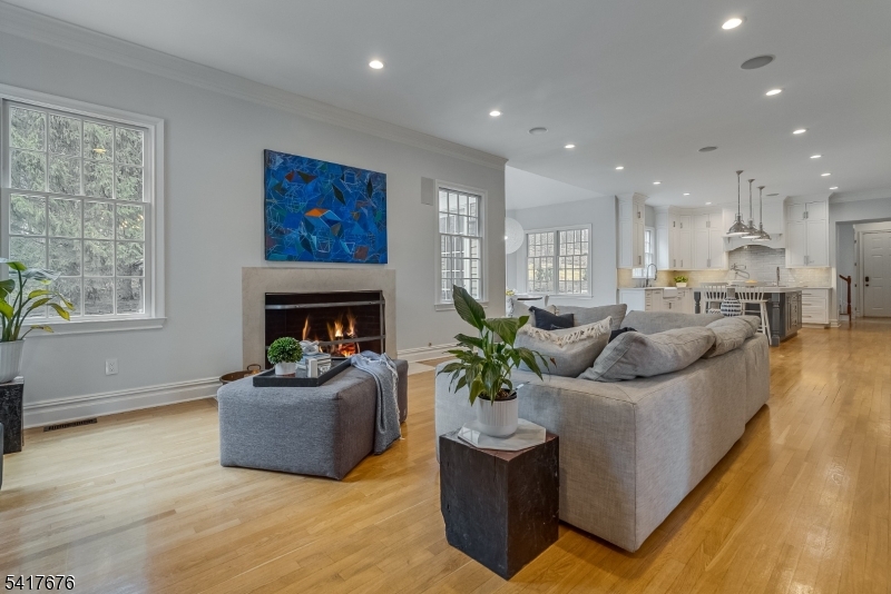 11 Combs Hollow Road Mendham, NJ 07945 - Photo 10 of 50