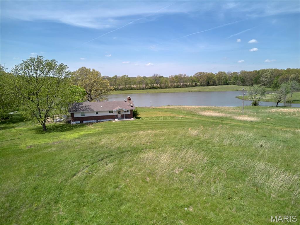 196 Absolut Lane Troy, MO 63379 - Photo 3 of 57