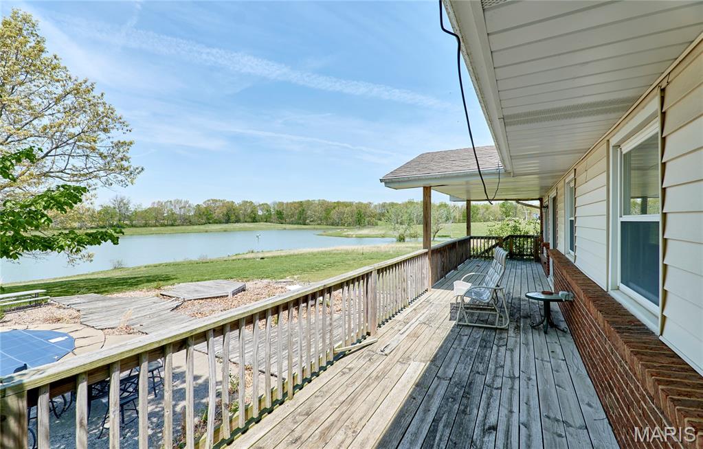 196 Absolut Lane Troy, MO 63379 - Photo 40 of 57