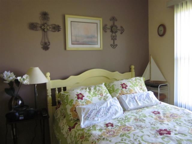 755 Gainsboro Road Lake Summerset, IL 61019 - Photo 7 of 25 a bedroom with a bed and a lamp on dresser