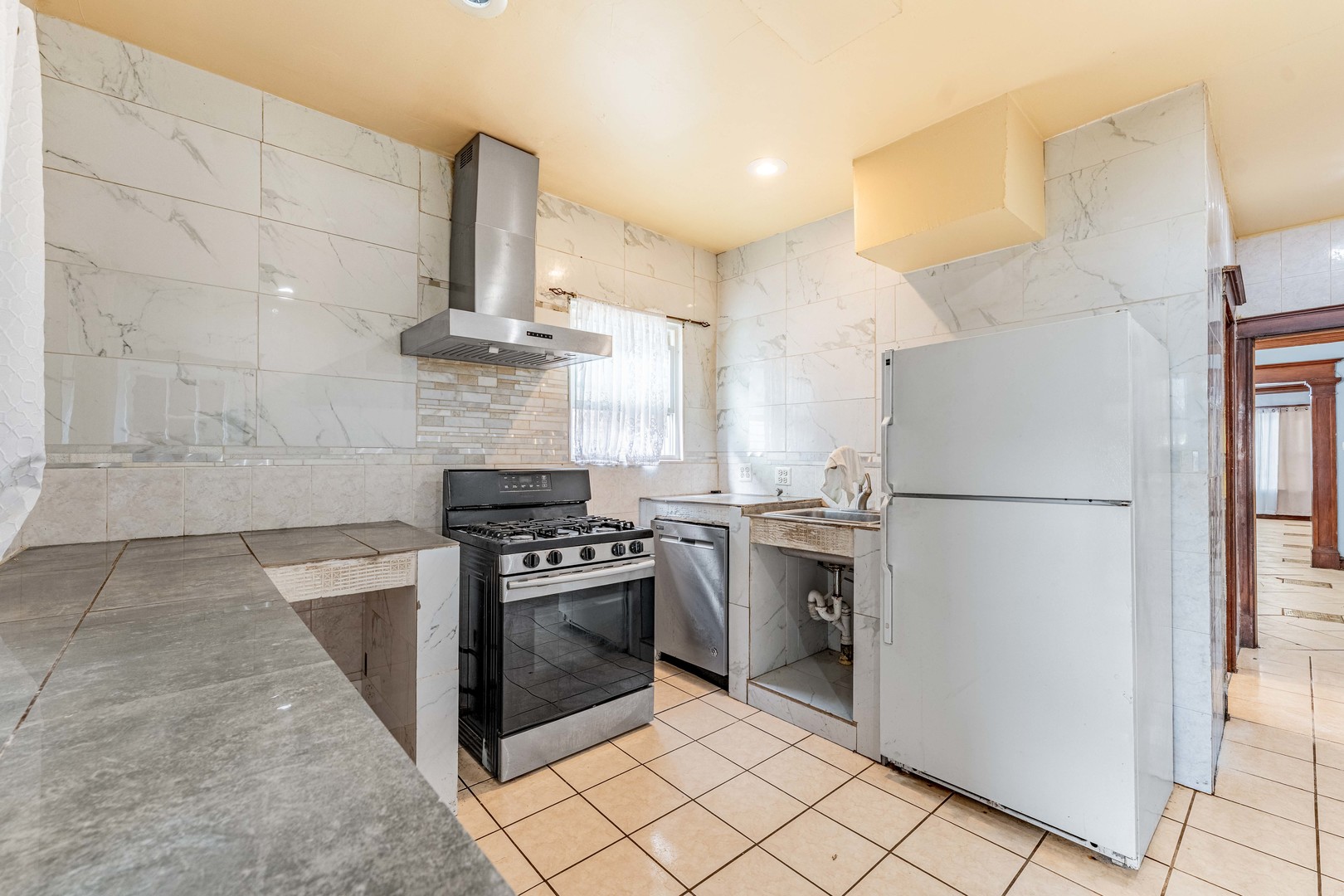 6023 South Talman Avenue Chicago, IL 60629 - Photo 11 of 28 Gallery Image 11