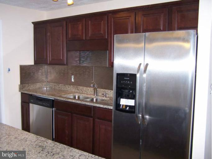 8282 Opal Road Warrenton, VA 20186 - Photo 11 of 14 Kitchen