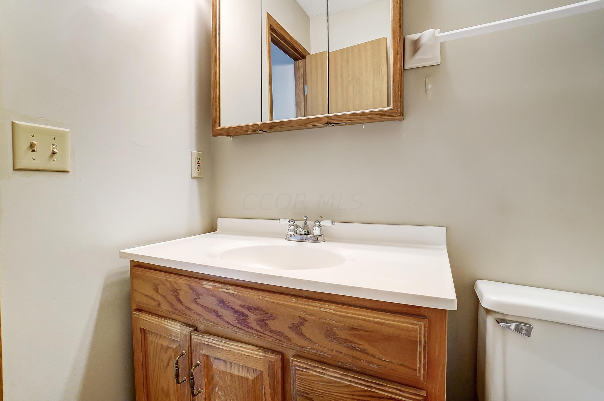 2246 Spindler Road Hilliard, OH 43026 - Photo 28 of 53 Master Bathroom