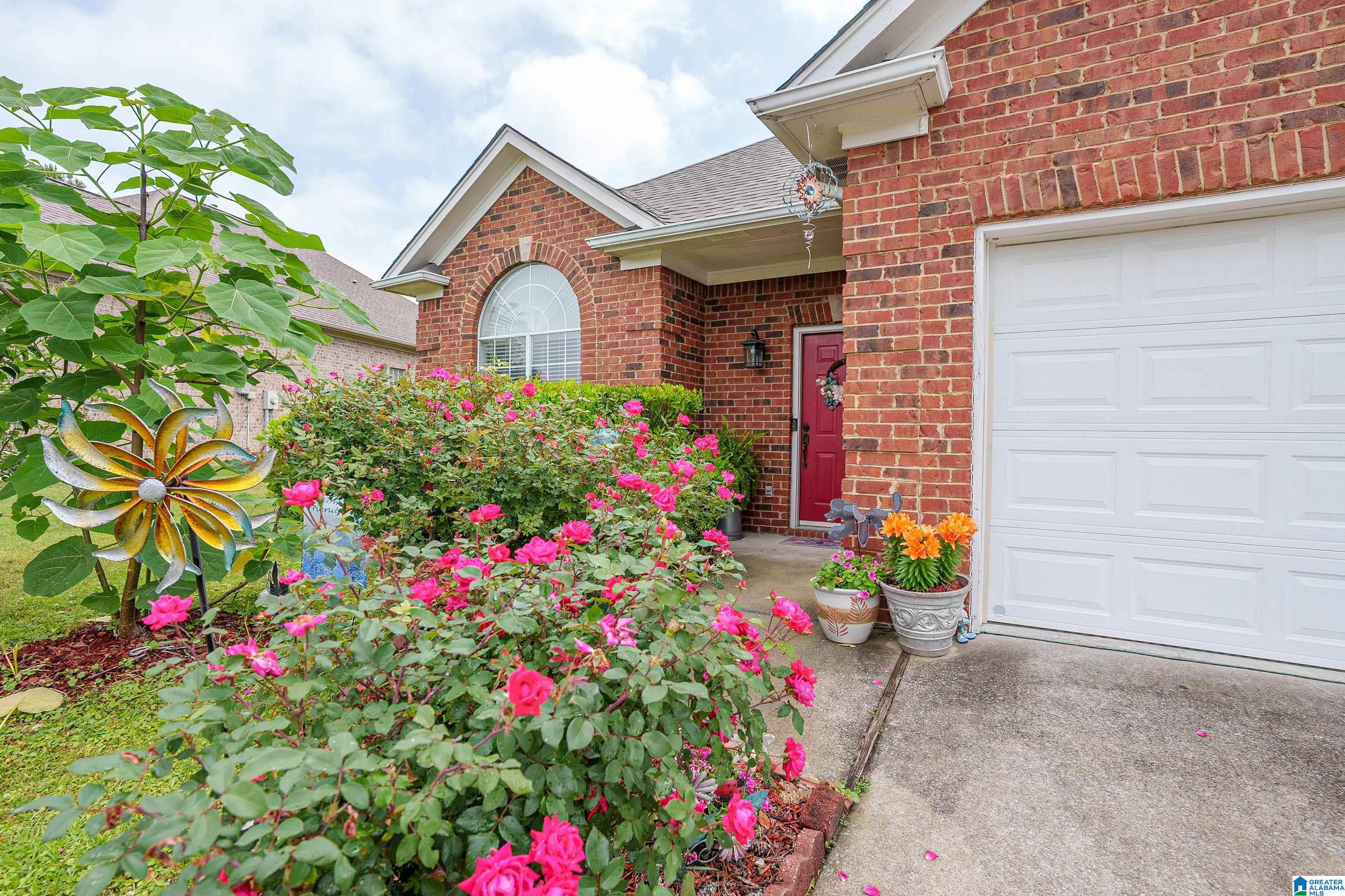 528 Enclave Circle Fultondale, AL 35068 - Photo 4 of 56