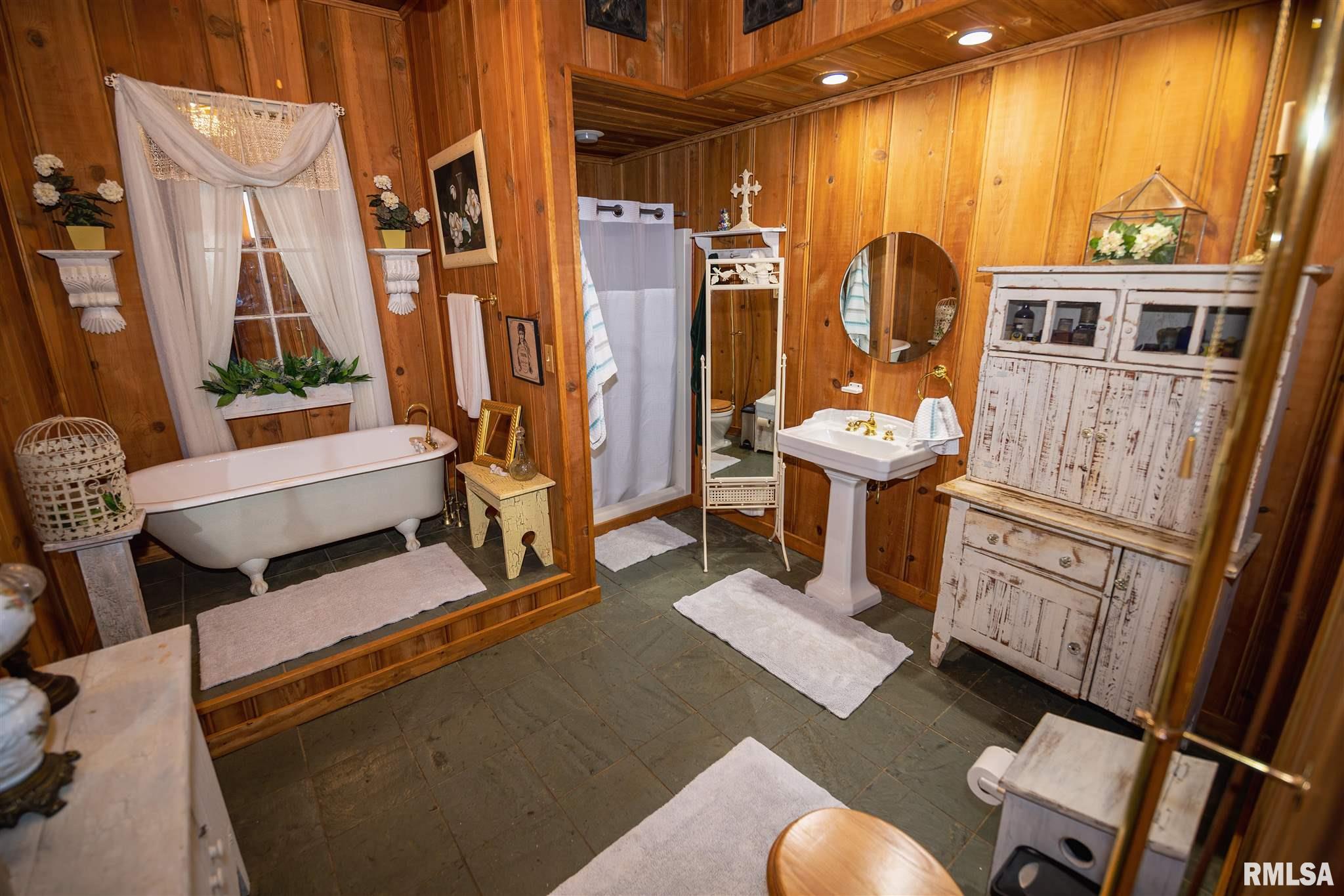 19165 Perry Road Marion, IL 62959 - Photo 16 of 46 Gallery Image 16