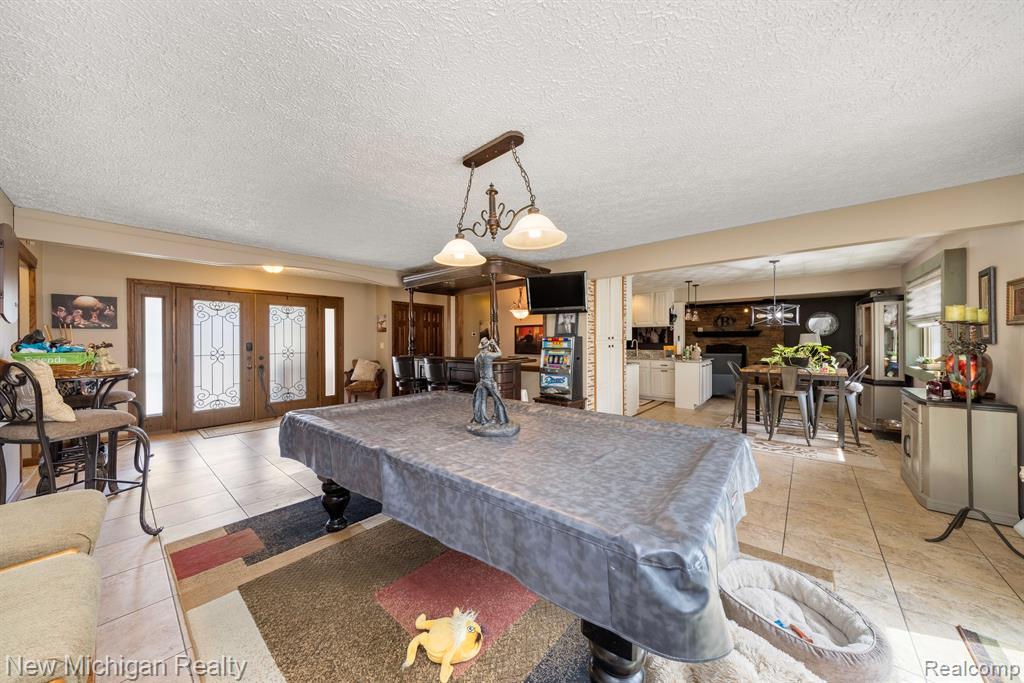 2570 Imlay City Road Lapeer, MI 48446 - Photo 5 of 51