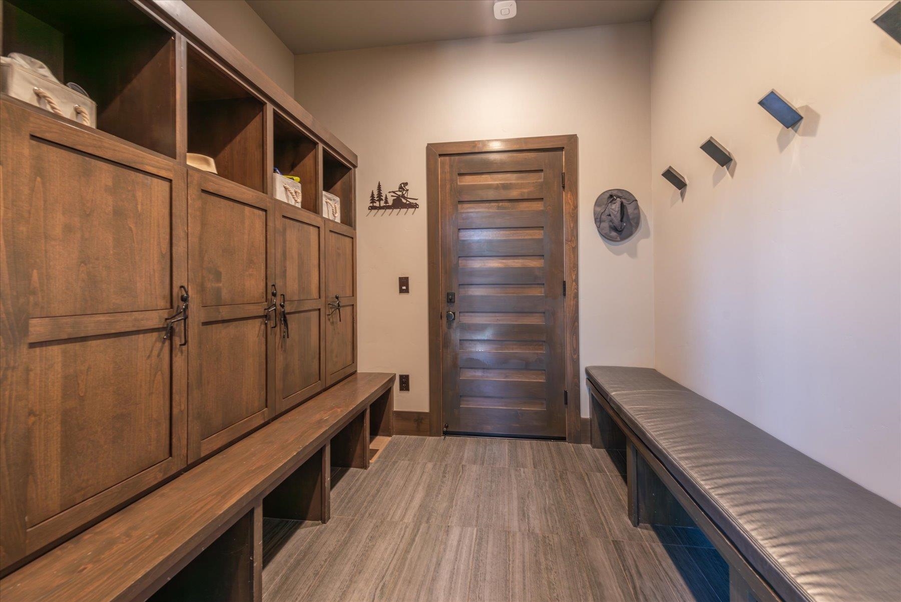 15339 Ski Slope Way Truckee, CA 96161 - Photo 15 of 28