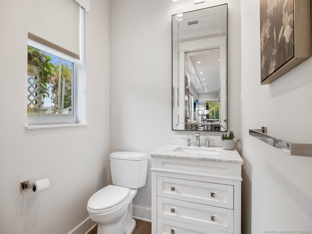 417 Southwest Akron Avenue Stuart, FL 34994 - Photo 20 of 49 Main Floor half bath
