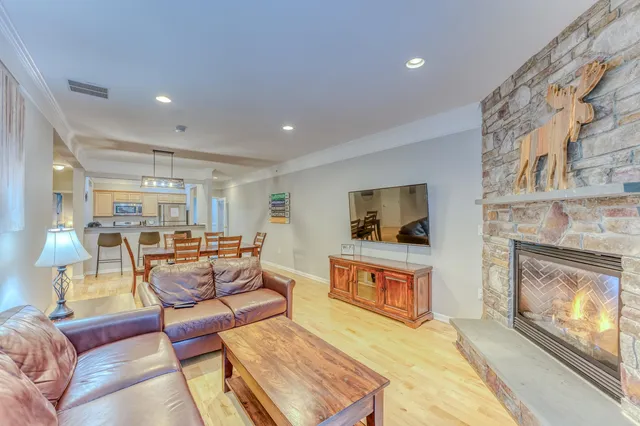 $549,000 | 8 Twin Tip Terrace, Unit 7, Lincoln, NH 03251