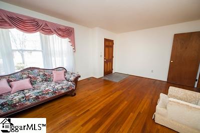 130 State Rd S-42-2249 Boiling Springs, SC 29316 - Photo 3 of 35 Gallery Image 3