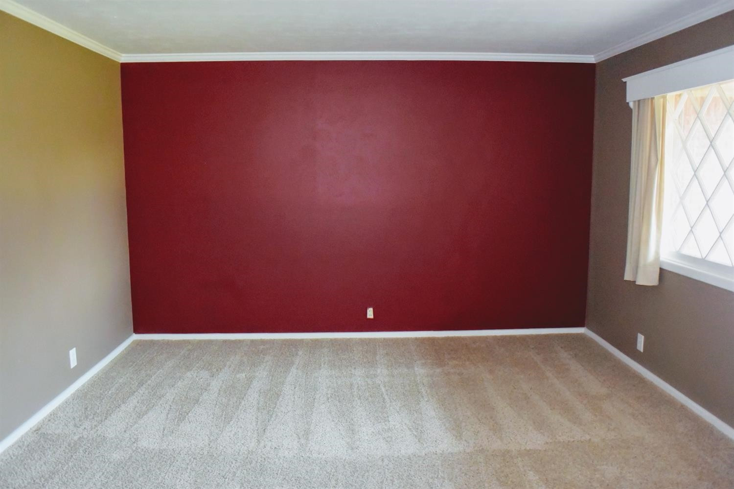 2127 52nd Street Lubbock, TX 79412 - Photo 4 of 10 a view of an empty room