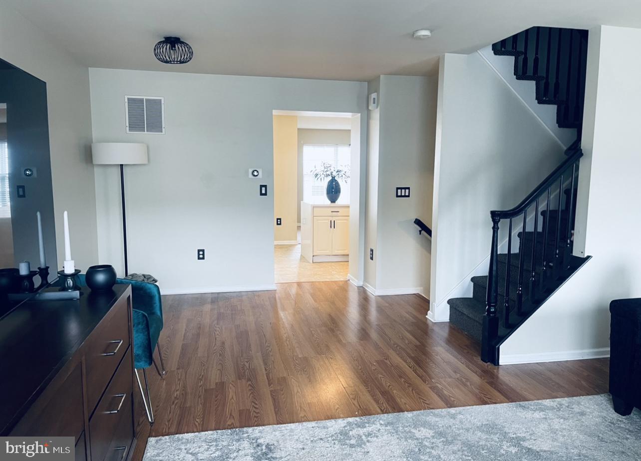 1031 Moore Road Thorofare, NJ 08086 - Photo 3 of 15