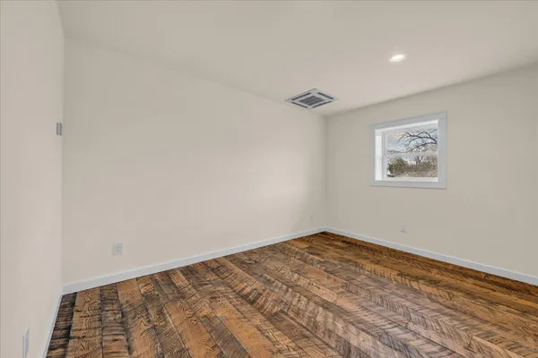 $550,000 | 162 1st Street, Monteagle, TN 37356