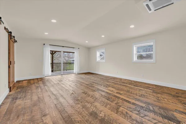$550,000 | 162 1st Street, Monteagle, TN 37356