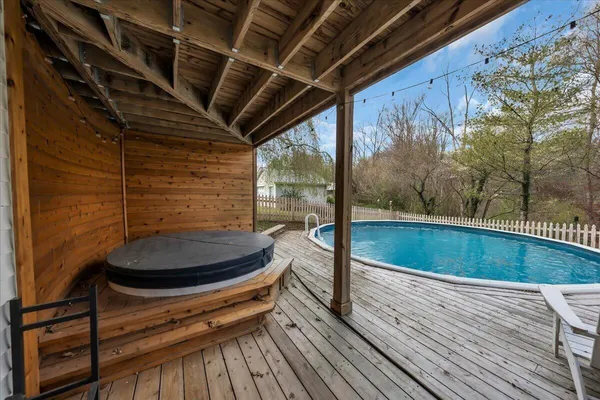 $550,000 | 162 1st Street, Monteagle, TN 37356