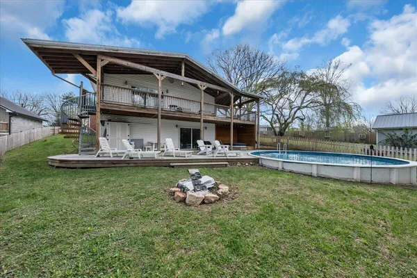 $550,000 | 162 1st Street, Monteagle, TN 37356