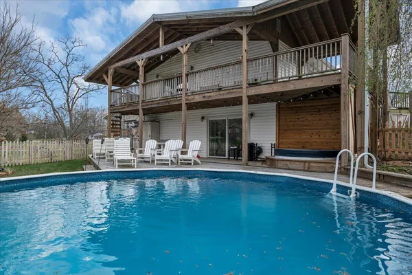 $550,000 | 162 1st Street, Monteagle, TN 37356