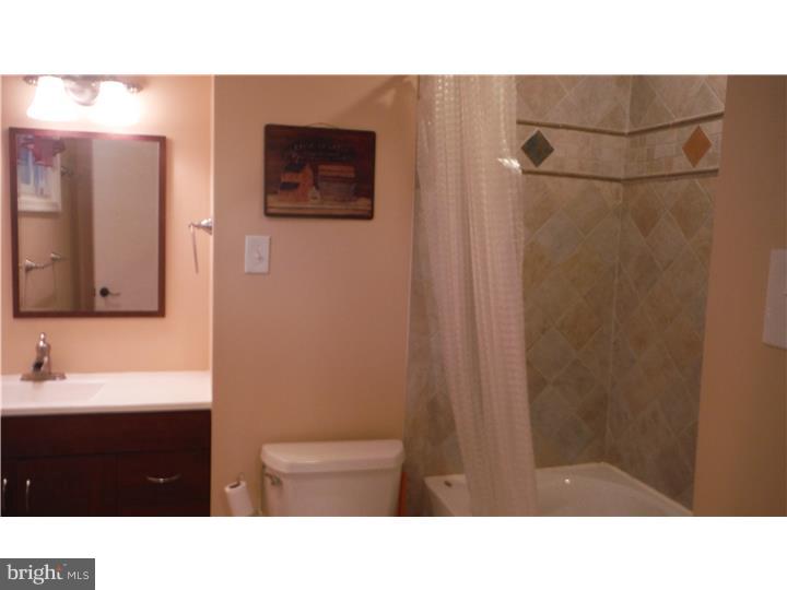 112 Thorndike Road Philadelphia, PA 19115 - Photo 9 of 25