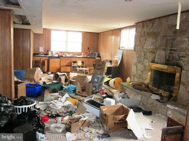 9727 Eustice Road Randallstown, MD 21133 - Photo 2 of 29 Family Room