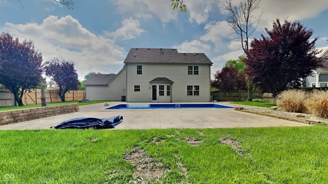 $379,900 | 11144 Echo Trail, Indianapolis, IN 46236