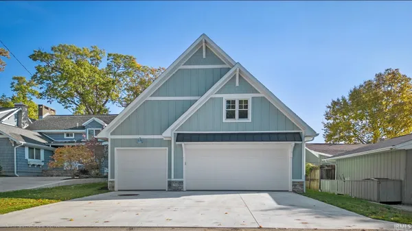 $2,970,000 | 11046 Ideal Beach Drive, Syracuse, IN 46567