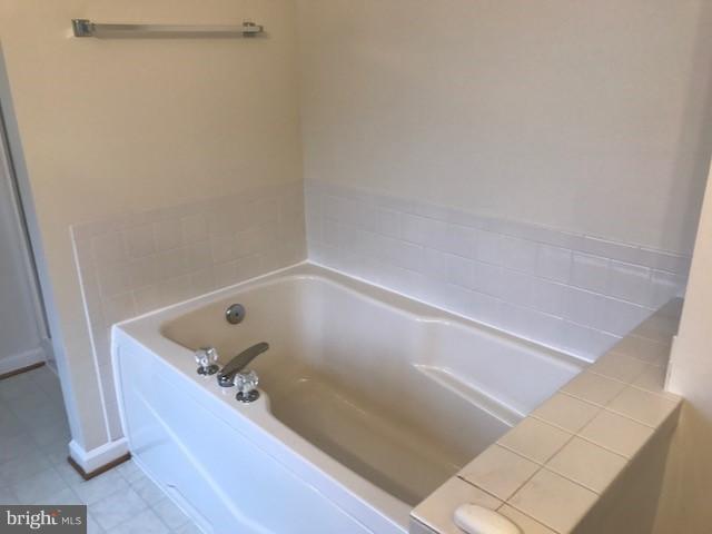 57 Trix Court Ranson, WV 25438 - Photo 14 of 23 Bath