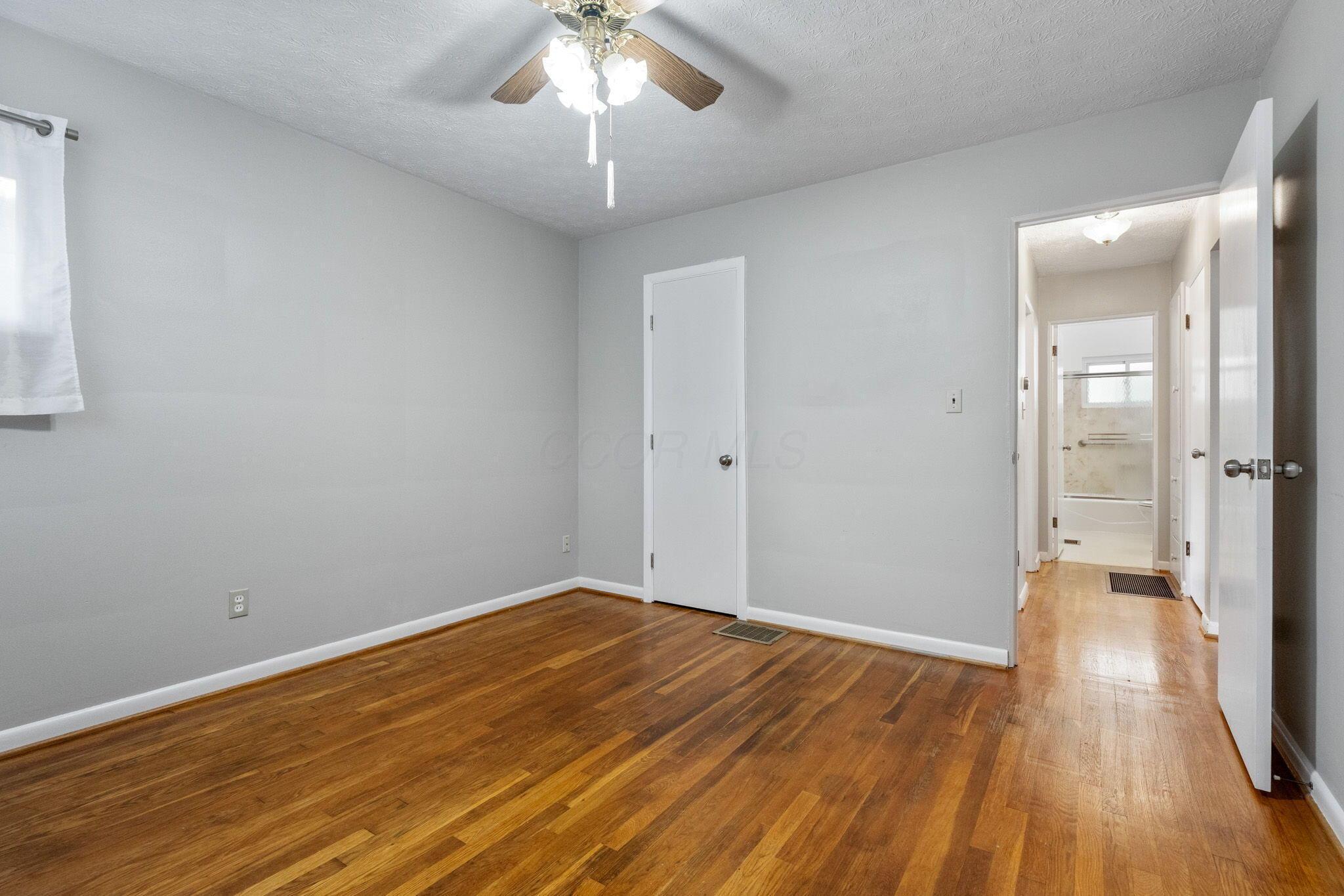 471 Chase Road Columbus, OH 43214 - Photo 14 of 24 19-web-or-mls-089