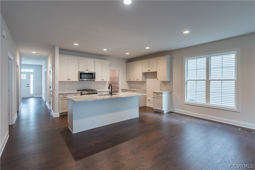 9424 Widthby Road Chesterfield, VA 23832 - Photo 5 of 21 MOVE-IN READY!