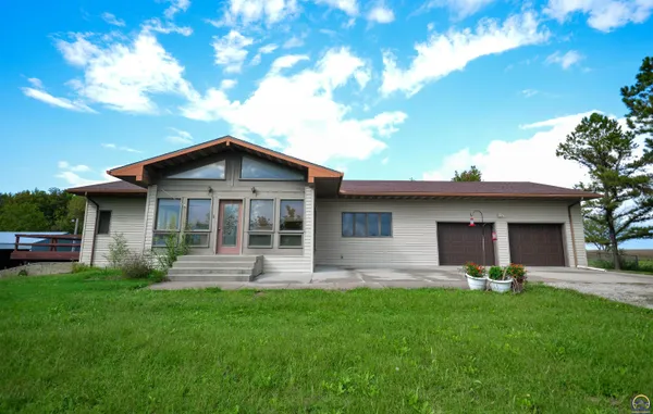 $349,900 | 1212 Road 260, Emporia, KS 66801
